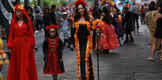 Comienzan las celebraciones por el Día de Muertos con desfile en Guadalajara Comienzan las celebraciones por el Día de Muertos con desfile en Guadalajara