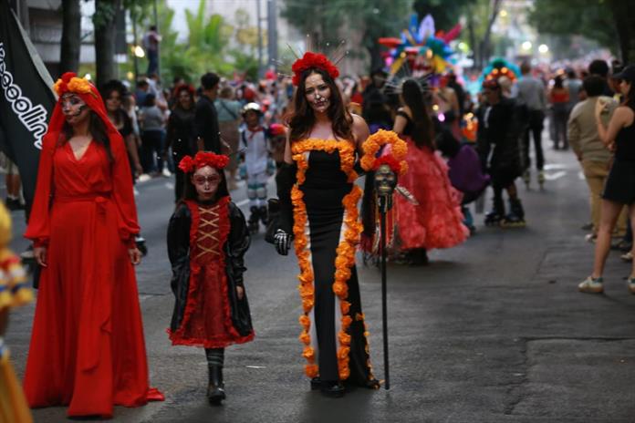 Comienzan las celebraciones por el Día de Muertos con desfile en Guadalajara Comienzan las celebraciones por el Día de Muertos con desfile en Guadalajara