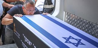 Familiares de rehenes israelíes exigen la devolución de todos los cuerpos antes de ampliar la tregua en Gaza Familiares de rehenes israelíes exigen la devolución de todos los cuerpos antes de ampliar la tregua en Gaza