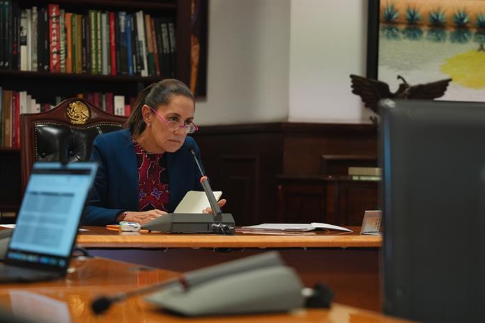 Sheinbaum anuncia propuesta integral para apoyar a productores ante caída del maíz Sheinbaum anuncia propuesta integral para apoyar a productores ante caída del maíz