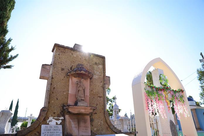 Zapopan perdona deudas en panteones hasta el 31 de octubre Zapopan perdona deudas en panteones hasta el 31 de octubre