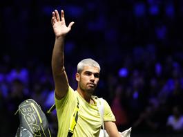 Alcaraz, número uno del mundo, cae en su estreno en el Masters 1000 de París Alcaraz, número uno del mundo, cae en su estreno en el Masters 1000 de París