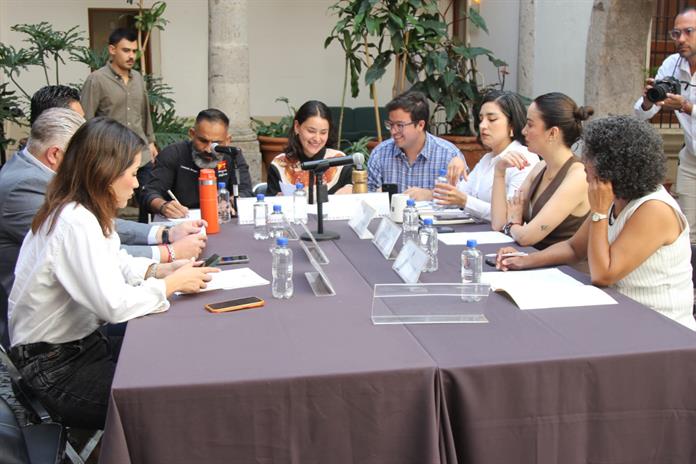 Legisladores quieren “amarrar” 353 millones como gasto extra para desapariciones Legisladores quieren “amarrar” 353 millones como gasto extra para desapariciones