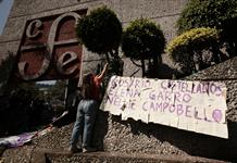 Escritoras y feministas mexicanas exigen la renuncia de Taibo II con horribles poemas Escritoras y feministas mexicanas exigen la renuncia de Taibo II con horribles poemas