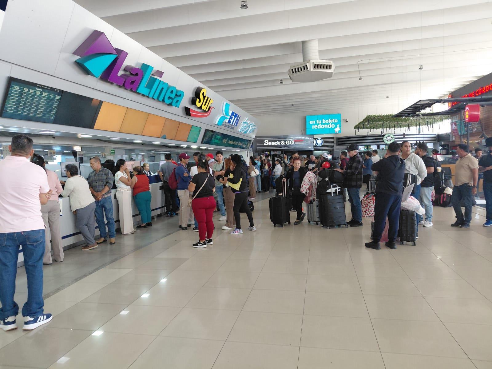 Corridas de autobuses vuelven a la normalidad luego de bloqueos en carreteras de Jalisco Corridas de autobuses vuelven a la normalidad luego de bloqueos en carreteras de Jalisco