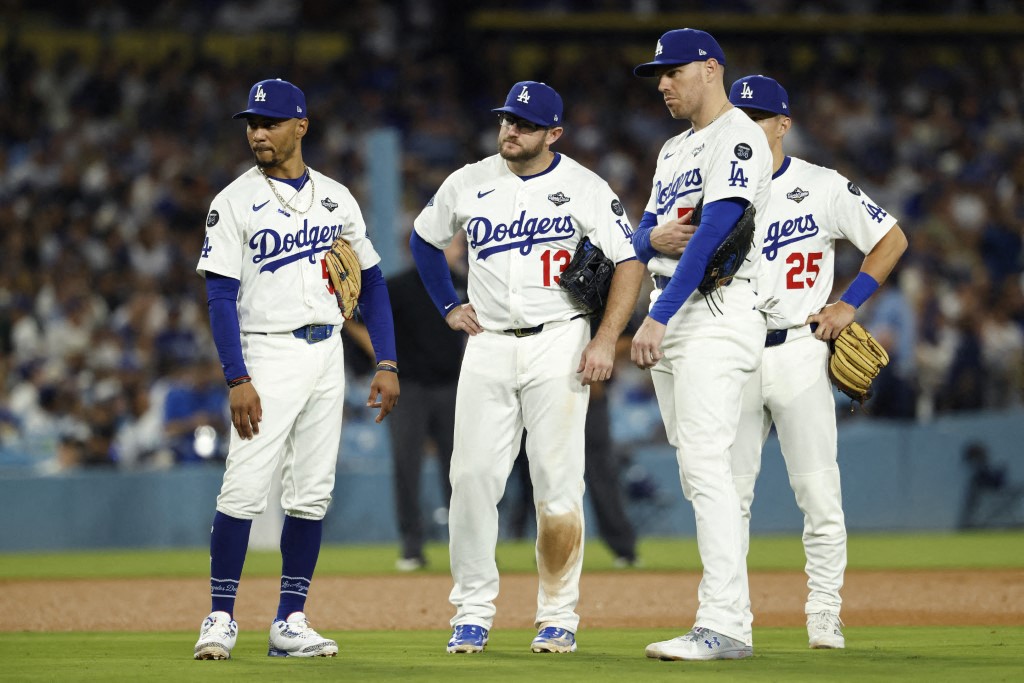 Azulejos igualan la Serie Mundial ante Dodgers y aseguran retorno a Toronto