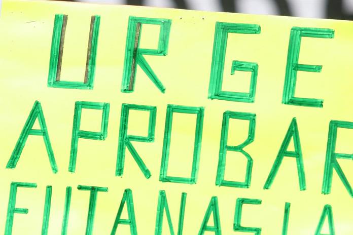 Activistas en México proponen legalizar la eutanasia con la ley Trasciende Activistas en México proponen legalizar la eutanasia con la ley Trasciende