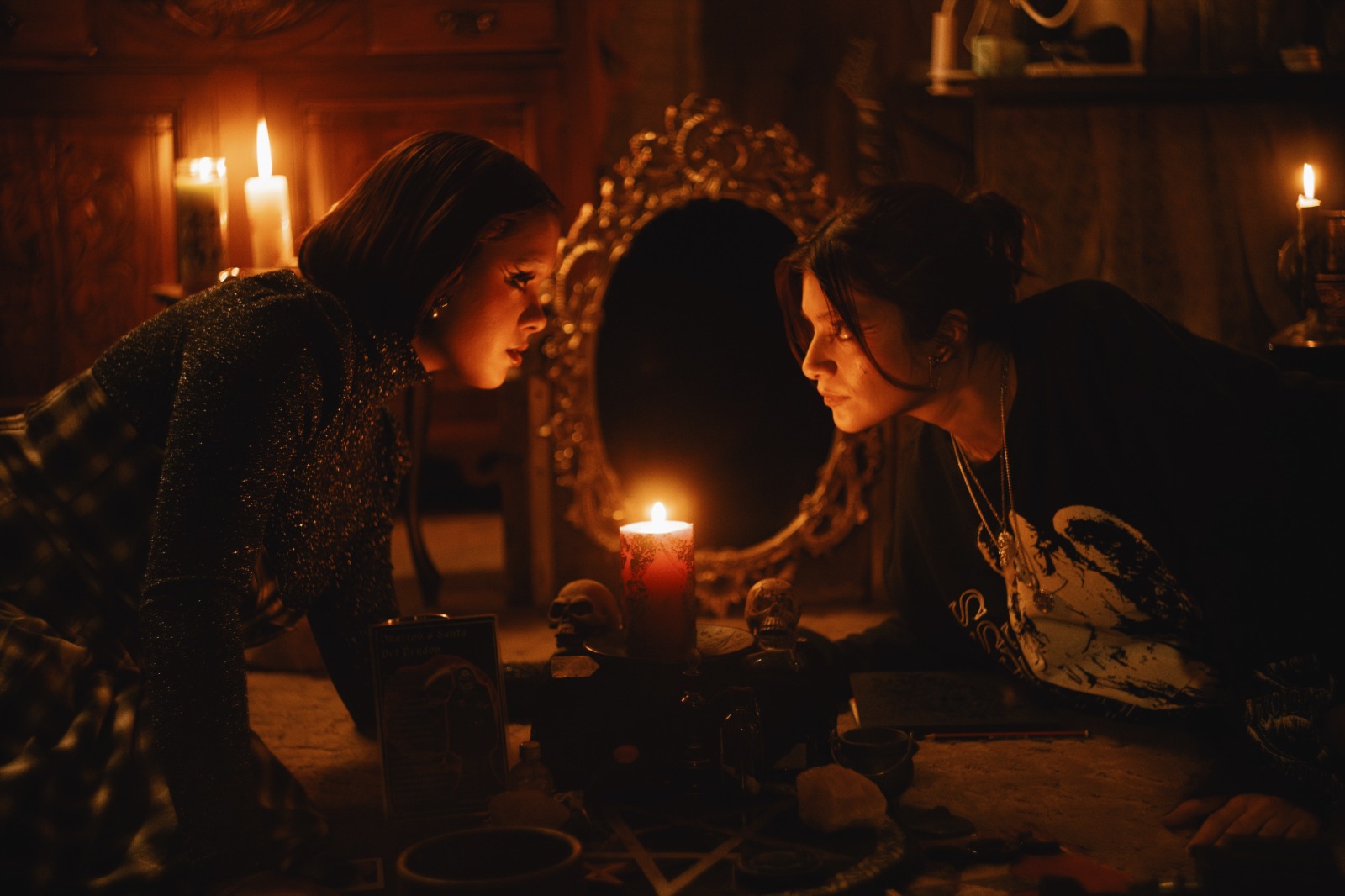 “No Me Sigas”, el nuevo terror mexicano que llega a los cines con el sello de Blumhouse “No Me Sigas”, el nuevo terror mexicano que llega a los cines con el sello de Blumhouse