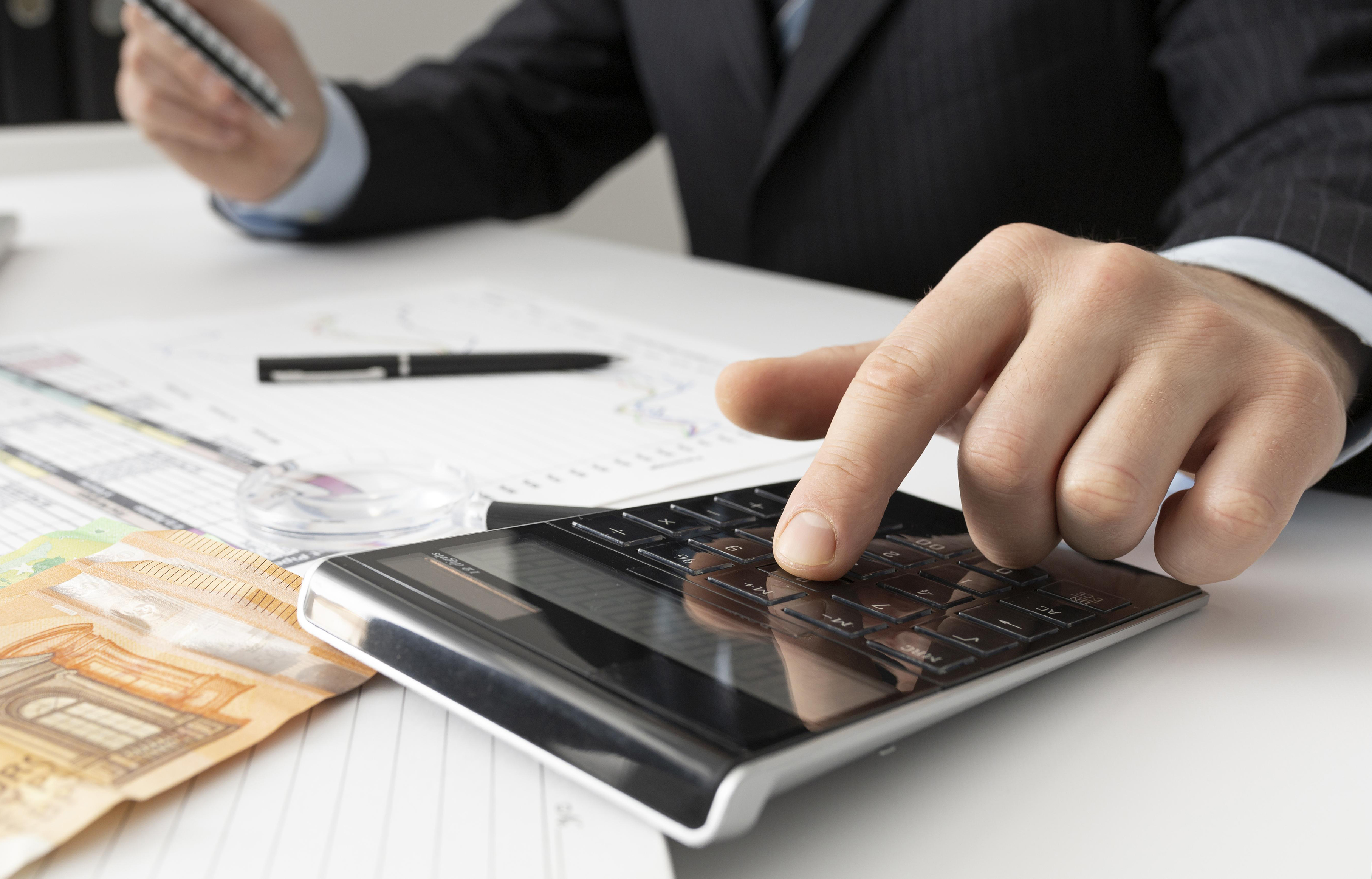 Día Mundial del Ahorro: cómo iniciar el efecto `bola de nieve’ financiero Día Mundial del Ahorro: cómo iniciar el efecto `bola de nieve’ financiero