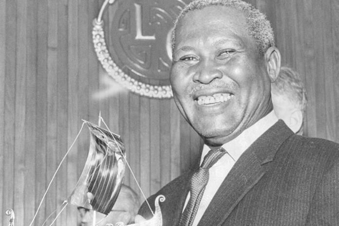 El Nobel de la Paz sudafricano Luthuli fue víctima en 1967 de asesinato, no de un accidente El Nobel de la Paz sudafricano Luthuli fue víctima en 1967 de asesinato, no de un accidente