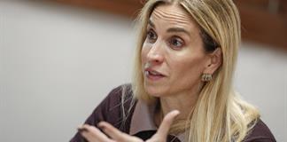 Sólo dos de cada diez artistas en festivales de música latinos son mujeres, revela estudio