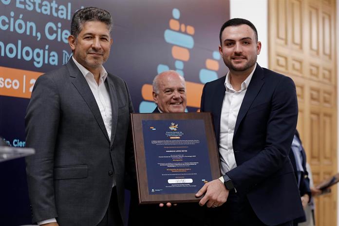 Instituto de Astronomía y Meteorología de la UdeG: 100 años de ciencia y compromiso social Instituto de Astronomía y Meteorología de la UdeG: 100 años de ciencia y compromiso social