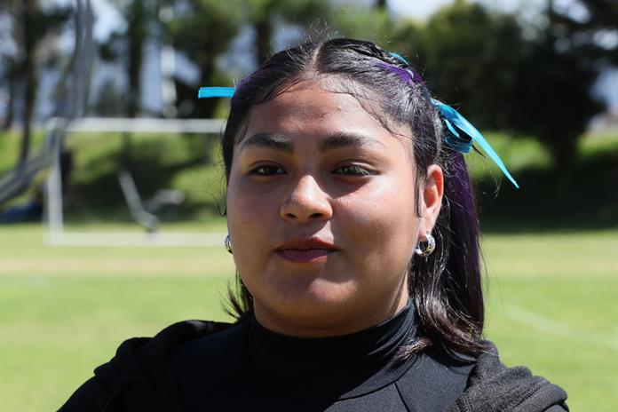 Estudiantes rompen estereotipos de género y “transforman su mente” con el rugby femenino Estudiantes rompen estereotipos de género y “transforman su mente” con el rugby femenino