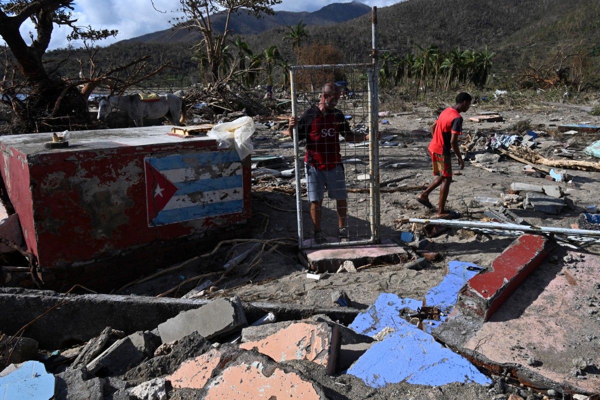 Sobrevivir entre ruinas: el huracán Melissa golpea a una Cuba ya agotada