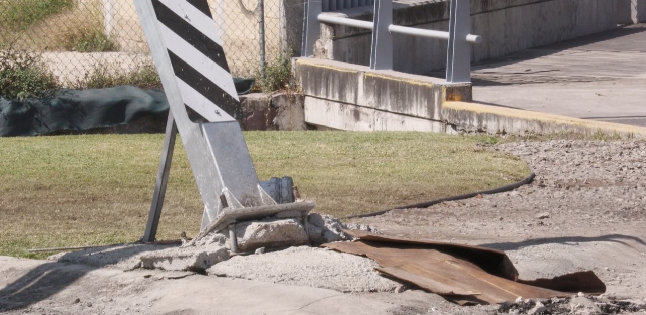 Vecinos de Olivos II acusan sabotaje contra los arcos que frenan el paso de tráileres Vecinos de Olivos II acusan sabotaje contra los arcos que frenan el paso de tráileres