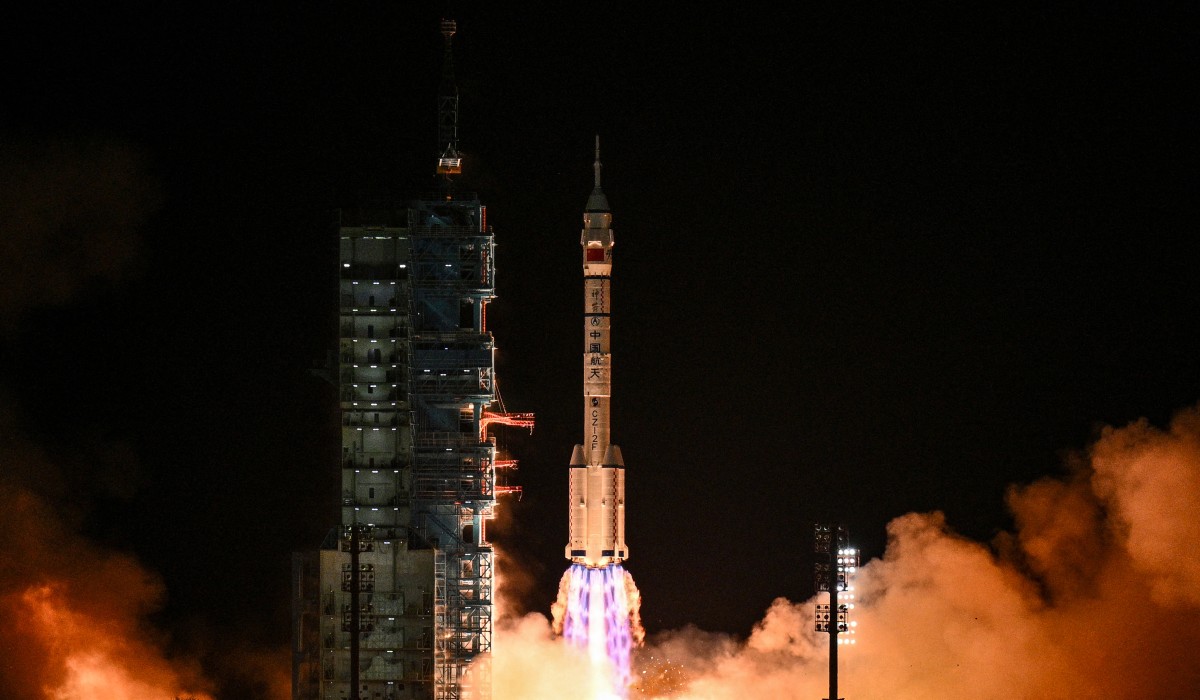 China envía a su más joven astronauta al espacio