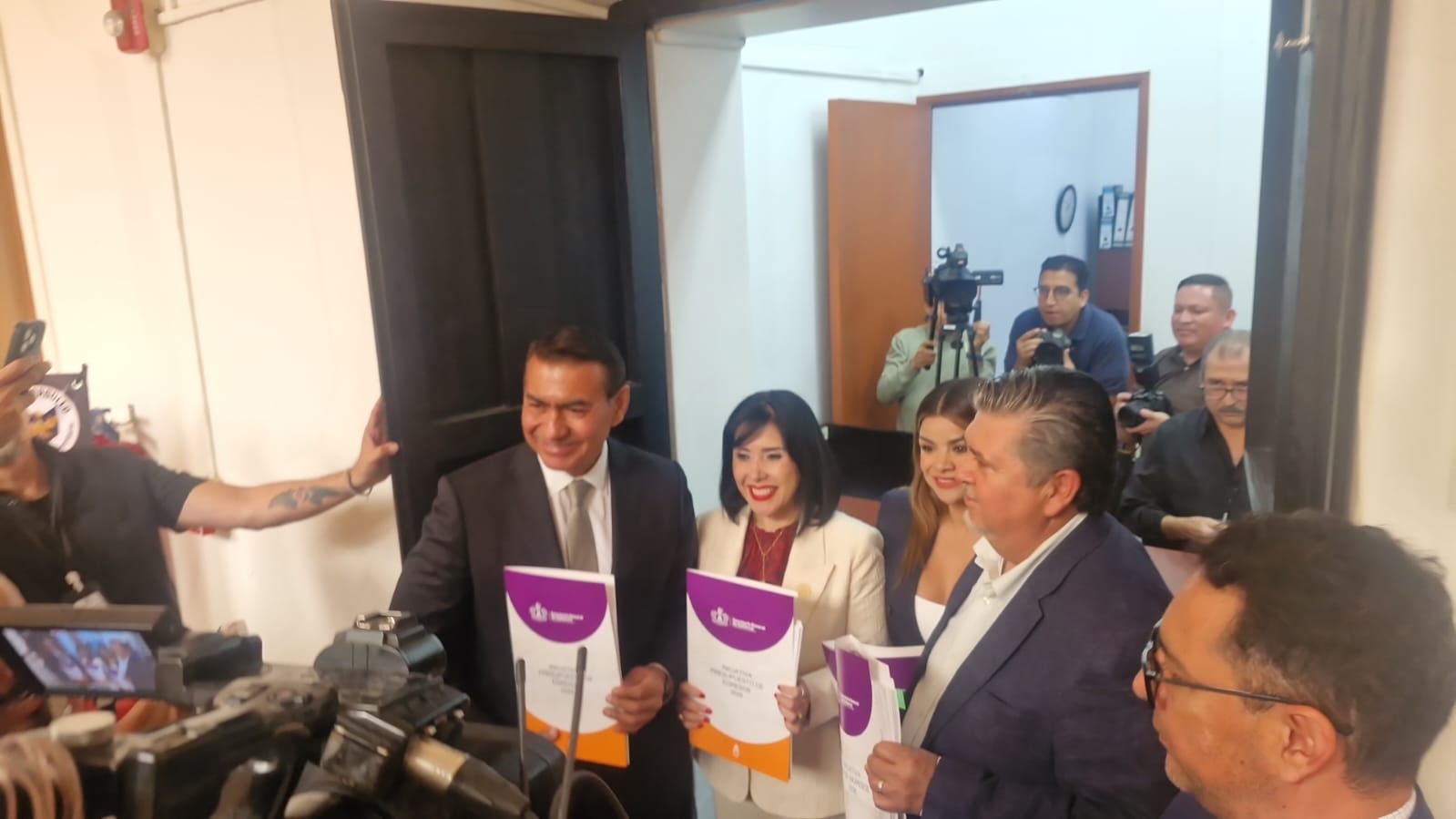 Paquete económico 2026 contempla aumento de 15% en seguridad y mil millones para desaparecidos