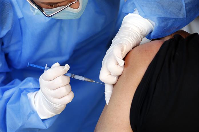 UdeG va a instalar megacentro de vacunación contra sarampión UdeG va a instalar megacentro de vacunación contra sarampión