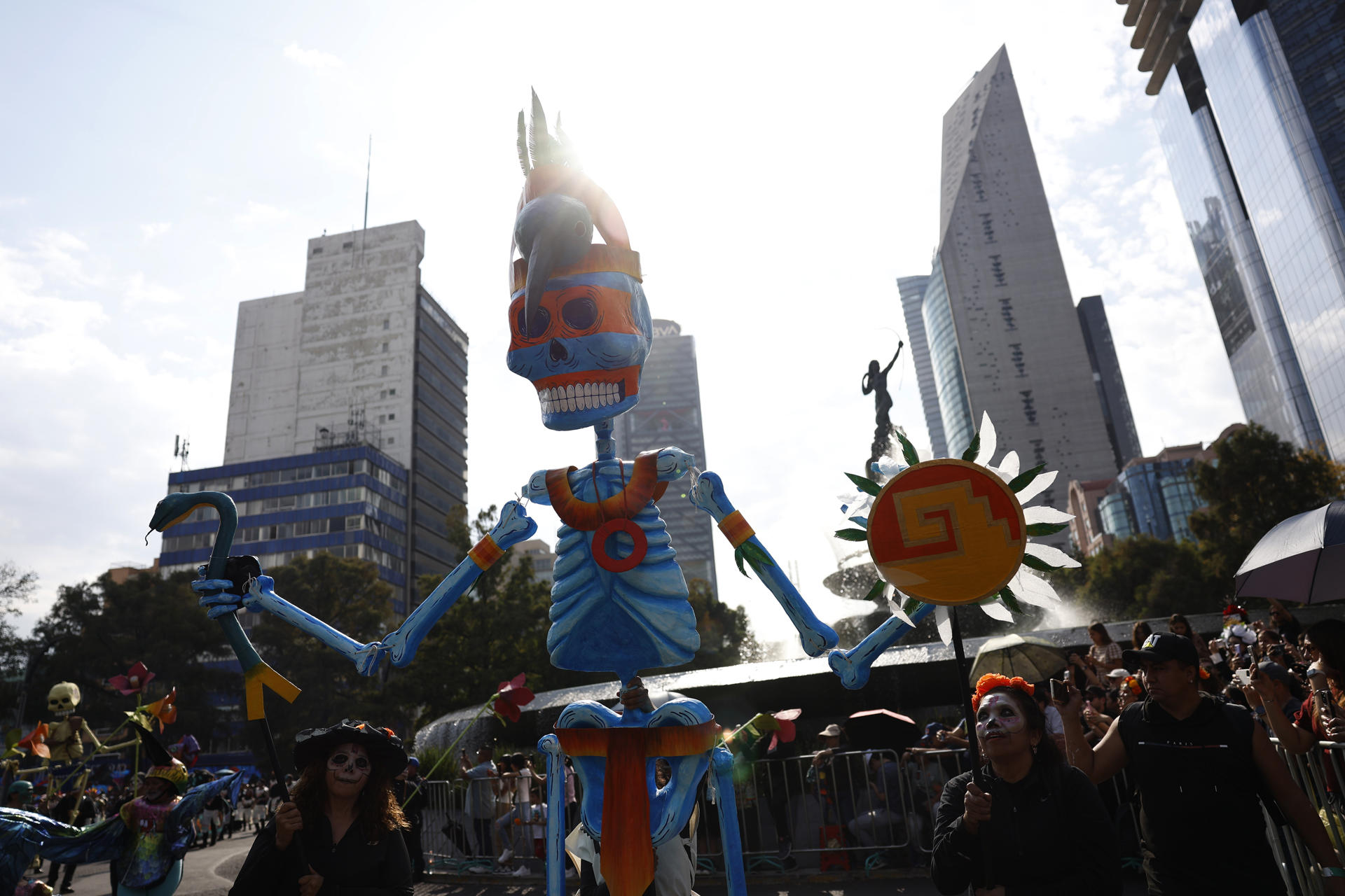 México celebra un desfile de Día de Muertos cada vez más internacional México celebra un desfile de Día de Muertos cada vez más internacional