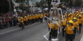 México celebra un desfile de Día de Muertos cada vez más internacional