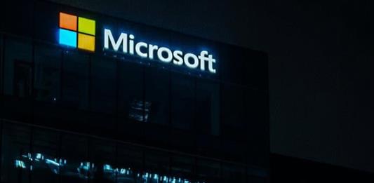 Microsoft anuncia 15.200 millones de dólares de inversiones en IA en Emiratos Árabes Unidos