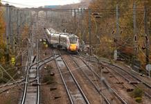 Acusan de intento de asesinato al sospechoso del ataque en un tren en Inglaterra Acusan de intento de asesinato al sospechoso del ataque en un tren en Inglaterra