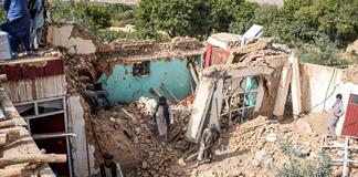 Al menos 20 muertos por potente terremoto en norte de Afganistán Al menos 20 muertos por potente terremoto en norte de Afganistán