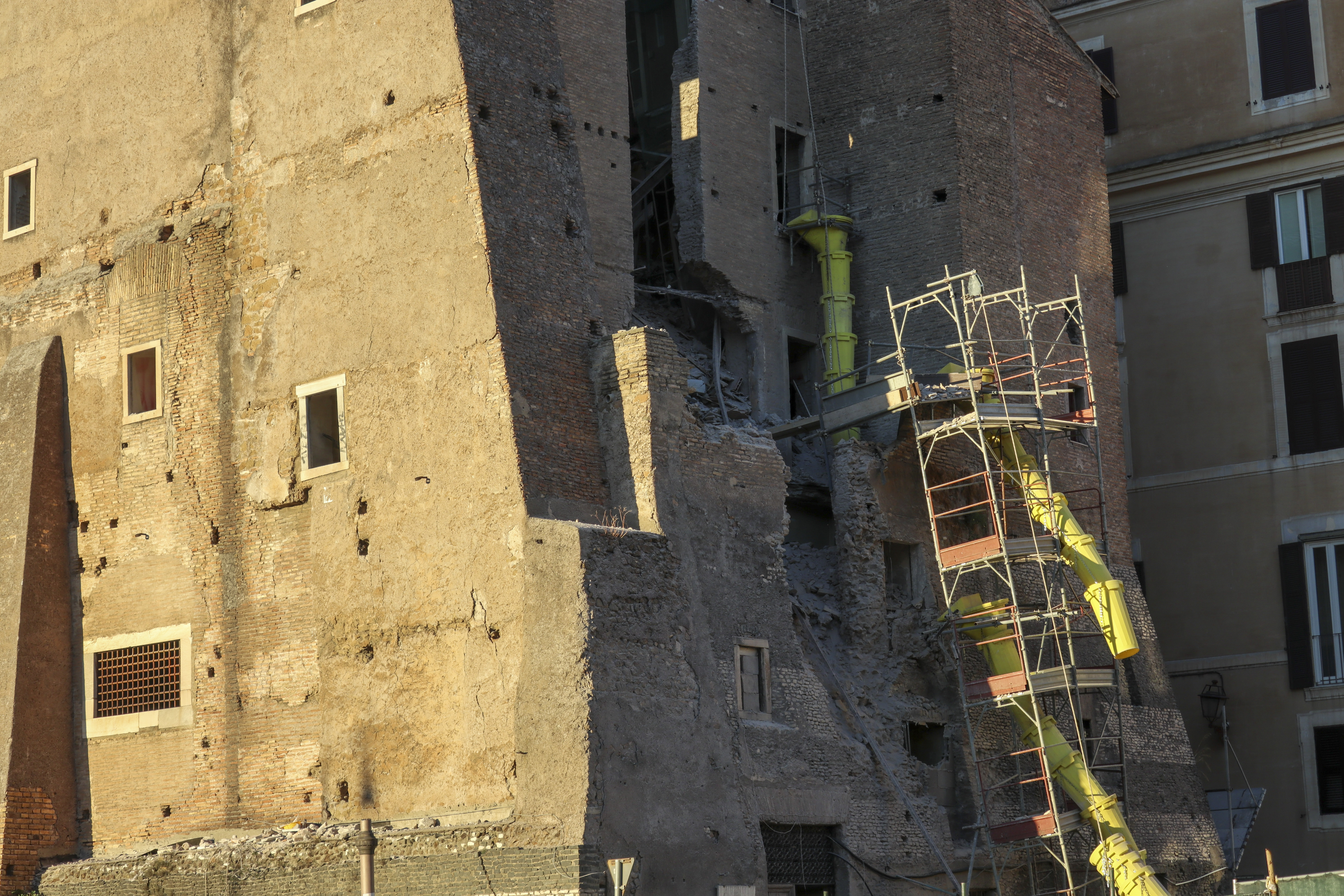 La Roma agrietada: los esfuerzos para cuidar la monumental Ciudad Eterna