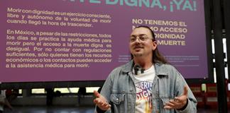 La lucha por la legalización de la eutanasia en México resuena en el metro de la capital