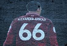 El mural de Trent vandalizado antes de su regreso a Anfield El mural de Trent vandalizado antes de su regreso a Anfield