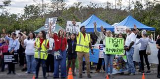 Violentas redadas en Los Ángeles crearon un precedente para el resto de EEUU, según HRW Violentas redadas en Los Ángeles crearon un precedente para el resto de EEUU, según HRW