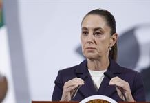 Sheinbaum es acosada por un hombre durante un recorrido a pie en Ciudad de México Sheinbaum es acosada por un hombre durante un recorrido a pie en Ciudad de México