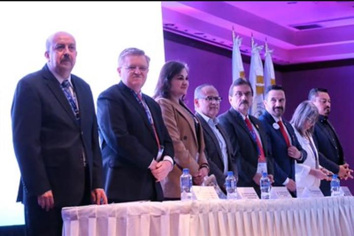 Piden a pediatras fomentar entre infancias que sean ellas quienes pidan que las vacunen Piden a pediatras fomentar entre infancias que sean ellas quienes pidan que las vacunen