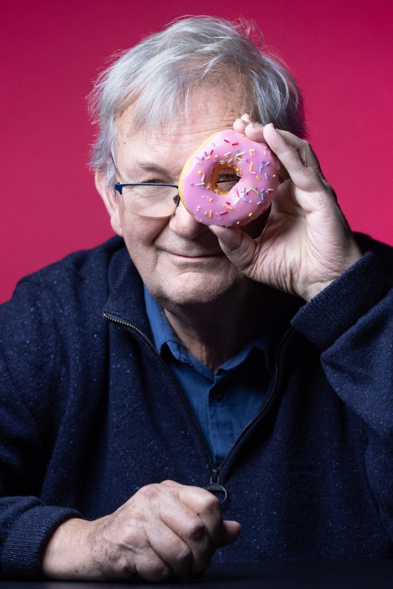 Somos demasiado ricos, dice el famoso fotógrafo Martin Parr Somos demasiado ricos, dice el famoso fotógrafo Martin Parr
