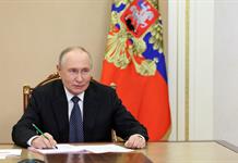 Putin dice que Rusia está considerando retomar los ensayos nucleares Putin dice que Rusia está considerando retomar los ensayos nucleares