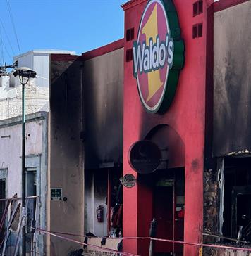 Supermercado cubre los gastos funerarios de los 23 fallecidos en incendio en México Supermercado cubre los gastos funerarios de los 23 fallecidos en incendio en México
