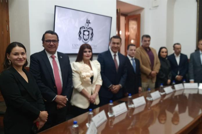 Volverá la glosa al pleno del Congreso; no ocurría desde Alberto Cárdenas Volverá la glosa al pleno del Congreso; no ocurría desde Alberto Cárdenas