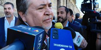 Ante alta demanda, Hacienda analiza extender el cambio de placas hasta 2026