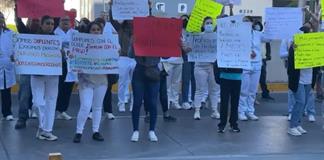 Trabajadores del ISSSTE se manifiestan; les dejaron de pagar porque ya no hay presupuesto Trabajadores del ISSSTE se manifiestan; les dejaron de pagar porque ya no hay presupuesto