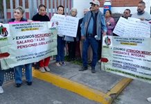 Jubilados de Pemex denuncian desabasto total de medicinas y exigen aumento salarial para personal de confianza Jubilados de Pemex denuncian desabasto total de medicinas y exigen aumento salarial para personal de confianza