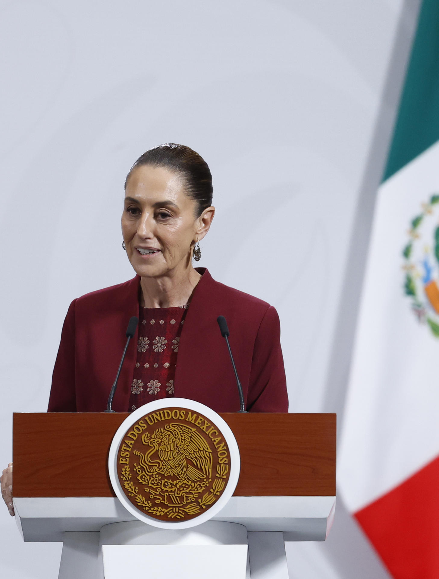 Intercambio de códices y alianza estratégica marcan nueva era de relaciones México-Francia Intercambio de códices y alianza estratégica marcan nueva era de relaciones México-Francia