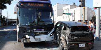 Choque del Macrobus deja cuatro personas lesionadas 