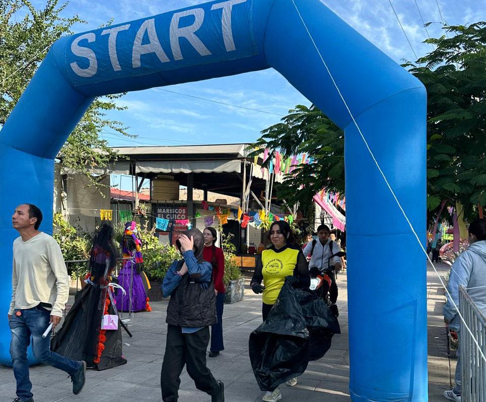 Ecotón recolectó casi 400 kilos de basura de la barranca de Huentitán Ecotón recolectó casi 400 kilos de basura de la barranca de Huentitán