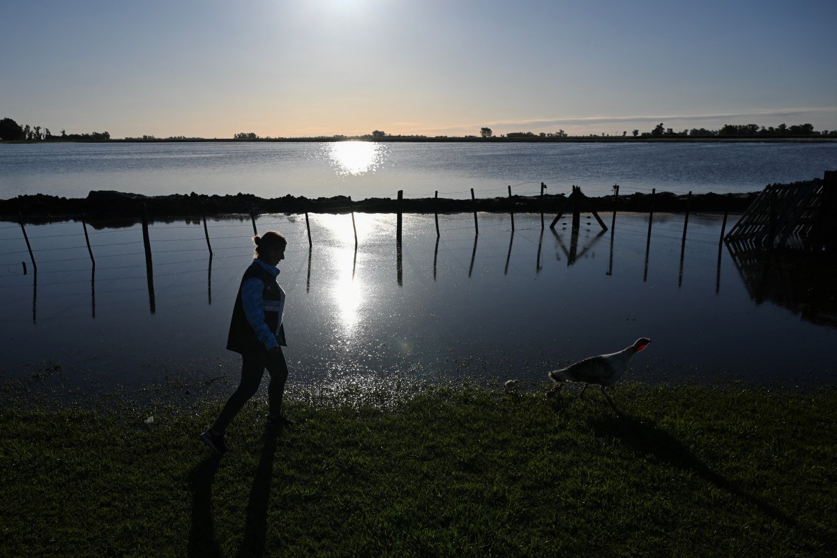 Lluvias extremas y falta de obras inundan la Pampa argentina Lluvias extremas y falta de obras inundan la Pampa argentina