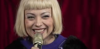 Mon Laferte, Nicki Nicole y Bunbury se suman como presentadores de los Latin Grammy Mon Laferte, Nicki Nicole y Bunbury se suman como presentadores de los Latin Grammy