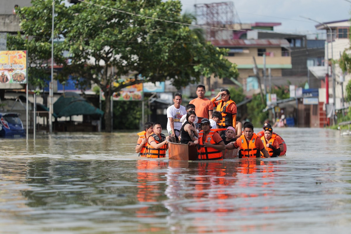 Filipinas se recupera de la devastación por el tifón que dejó 25 muertos