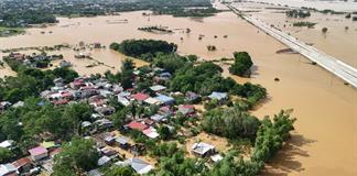 Filipinas se recupera de la devastación por el tifón que dejó 25 muertos Filipinas se recupera de la devastación por el tifón que dejó 25 muertos