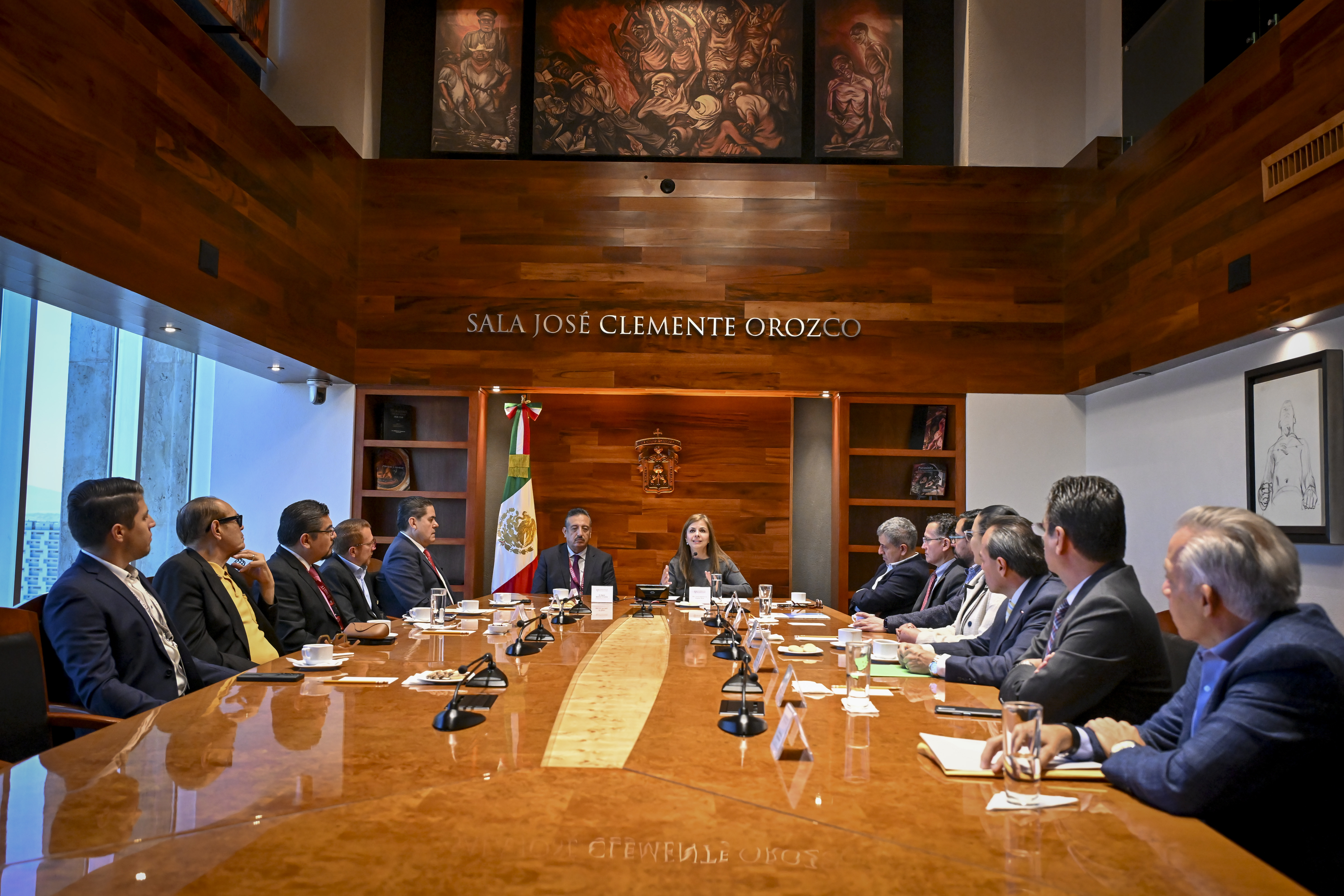 La UdeG y el ISSSTE renuevan convenio para que estudiantes presten servicio social