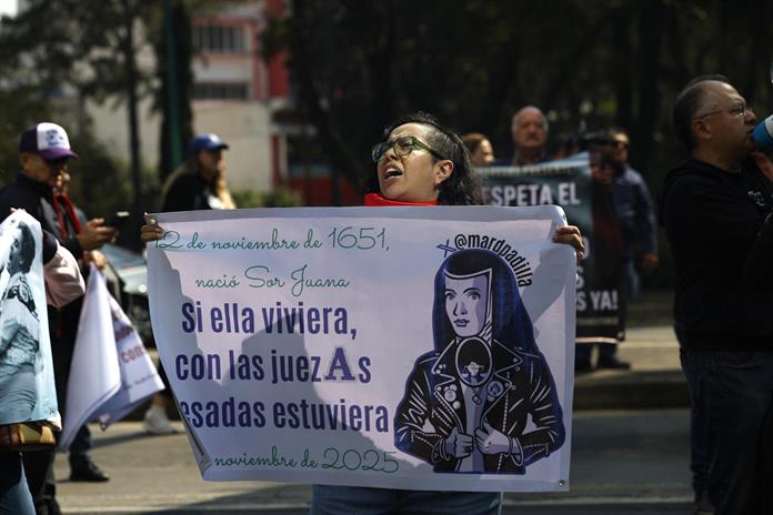 Exjueces de todo México protestan para exigir el pago de su indemnización Exjueces de todo México protestan para exigir el pago de su indemnización
