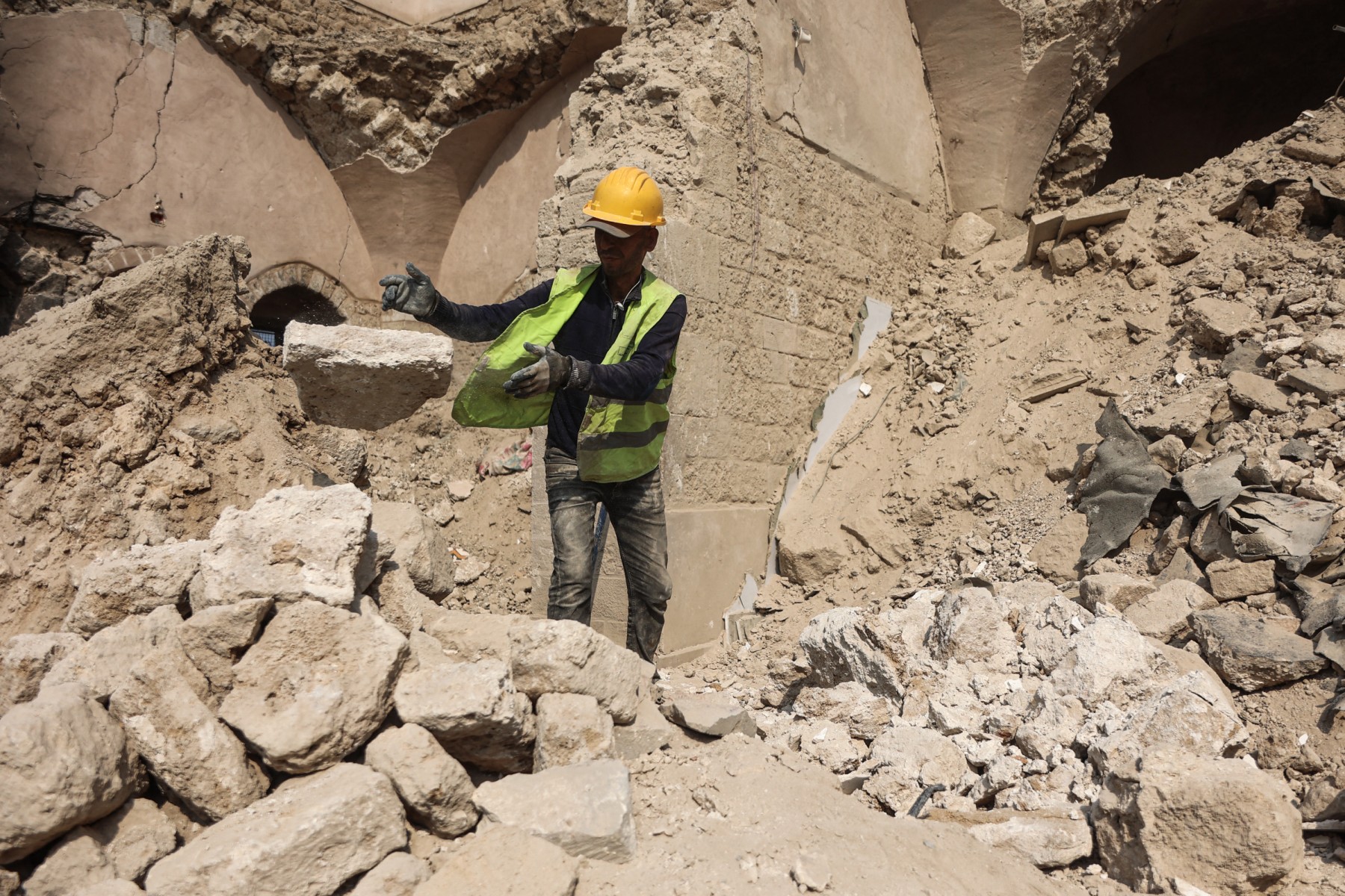 Los palestinos aprovechan la tregua en Gaza para restaurar un monumento histórico dañado